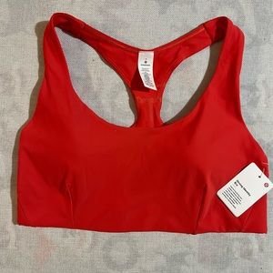 Lululemon sports bra, new with tags S